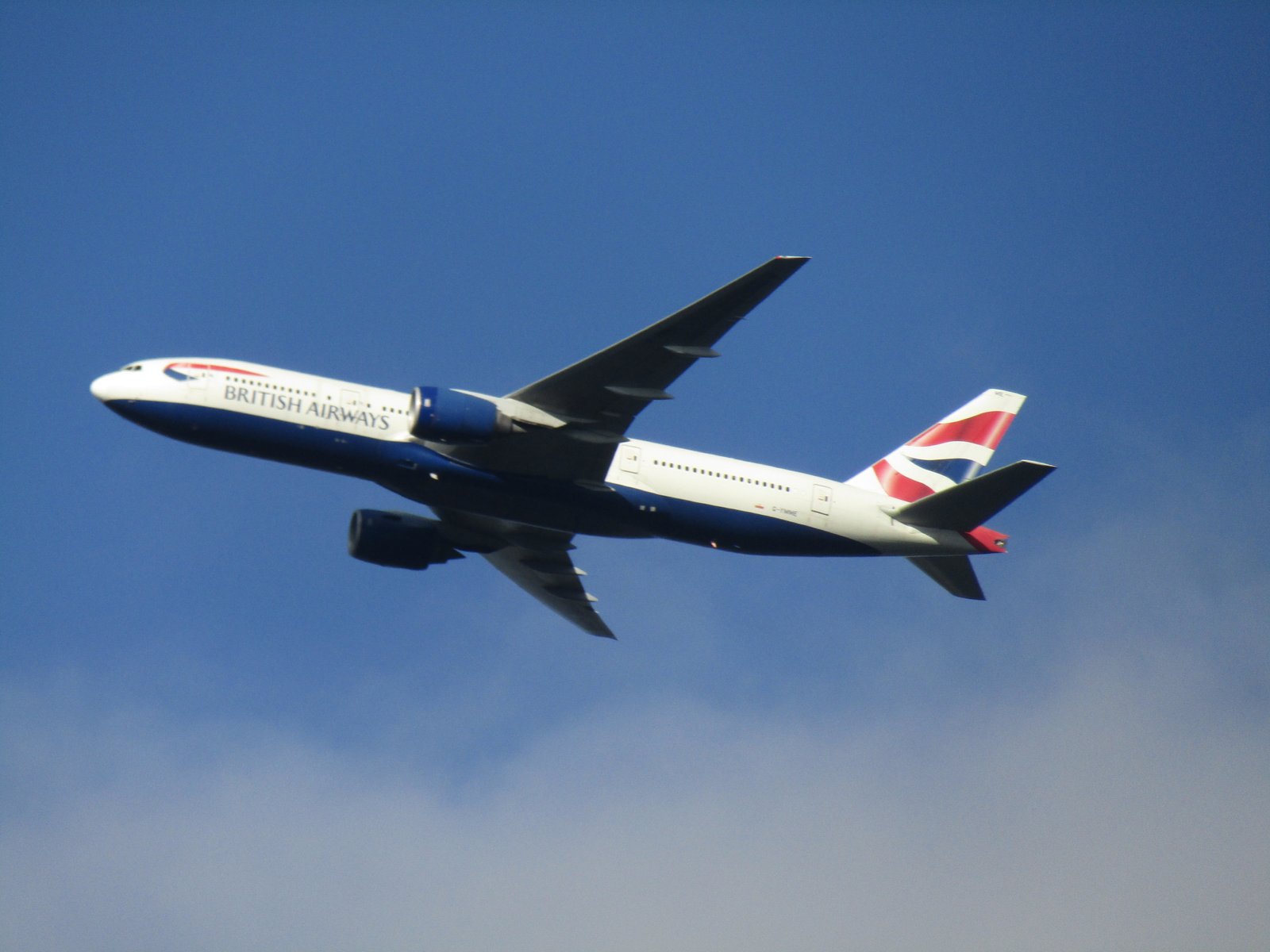 British Airways G-YMME Boeing 777-236(ER)